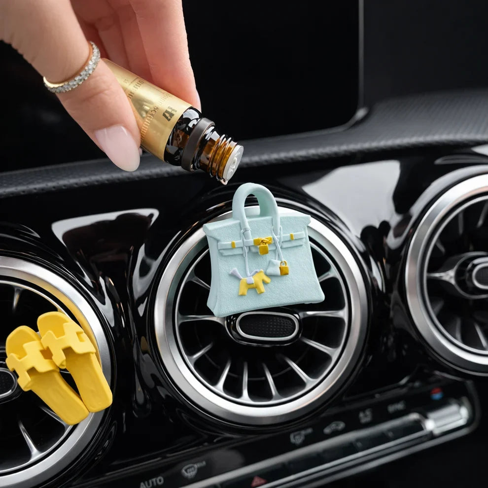 Mini pack voiture : diffuseur mini-sac + sandales, huile de parfum offerte